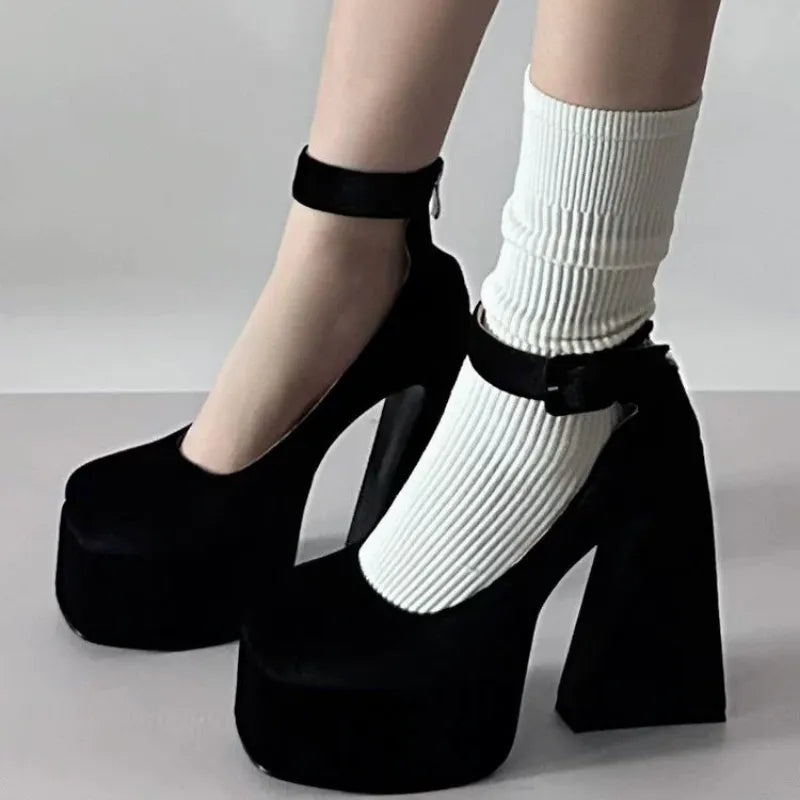 Doll's Platform Heel